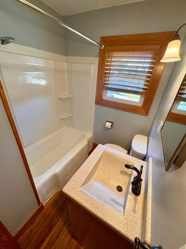 Building Photo - Single Family Home in Edgerton, WI