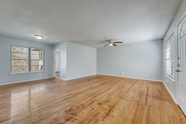 Building Photo - 7 Pershing Dr