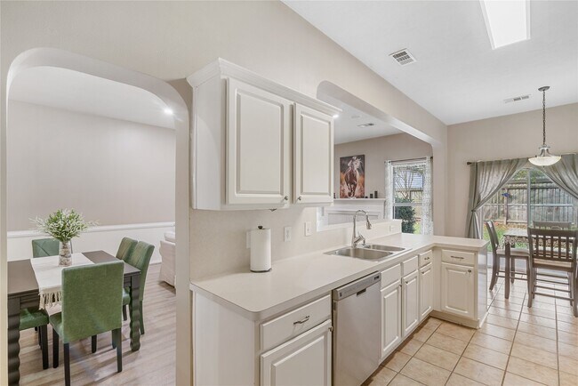 Building Photo - 31203 Baker Lake Dr