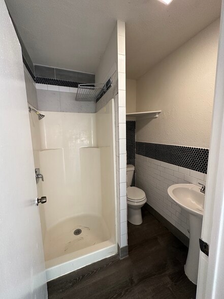 Building Photo - 1628 Sacramento