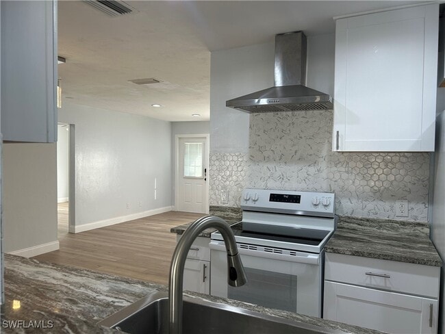 Building Photo - 1428 SE 20th Ave