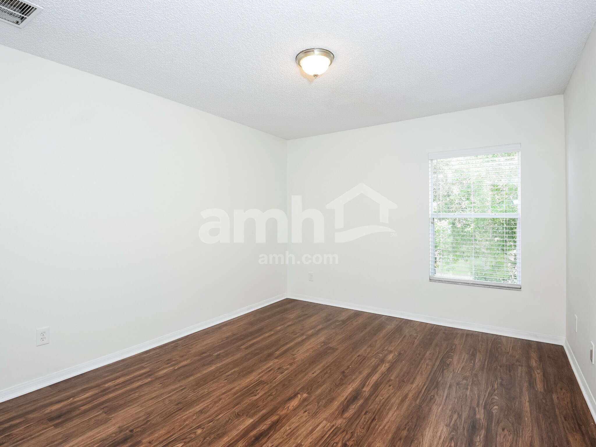 Building Photo - 2175 Hammock Moss Dr