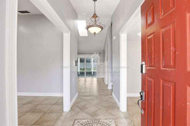 Building Photo - 6018 Brookhill Cir