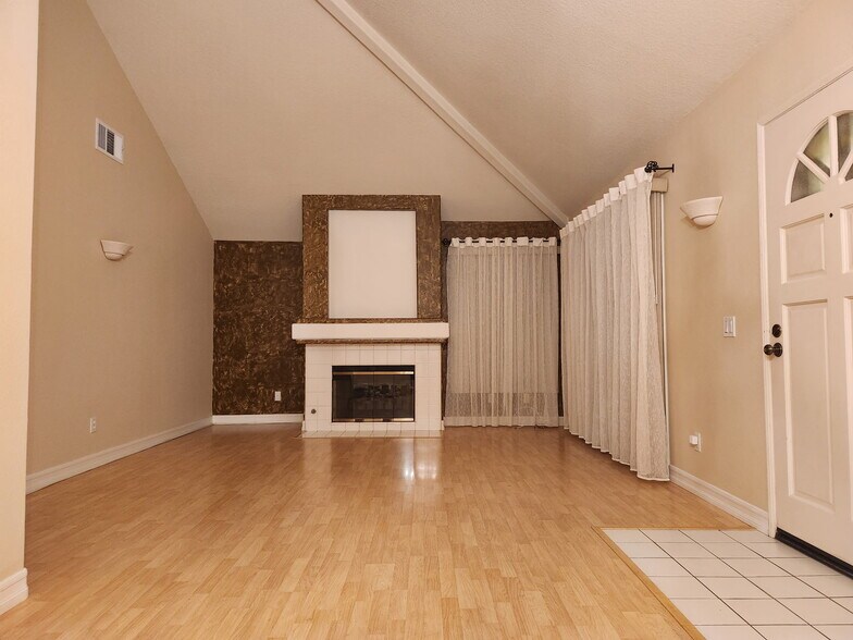 Living room - 8040 E Snapdragon Ln