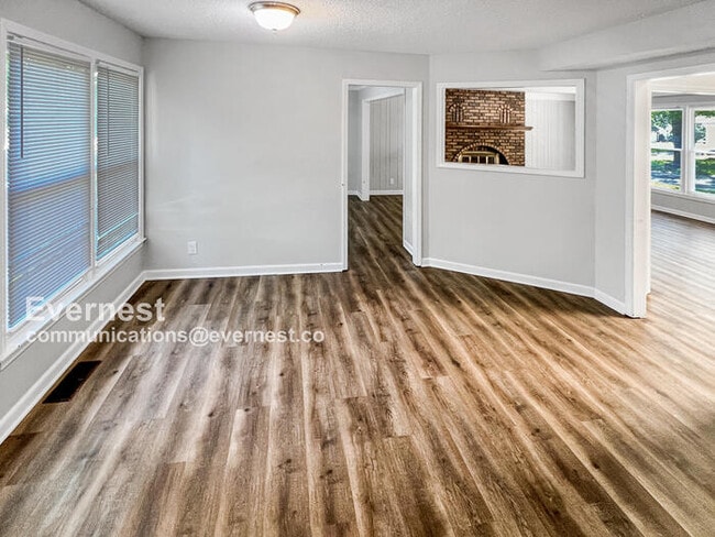 Building Photo - 16604 W 145th Terrace