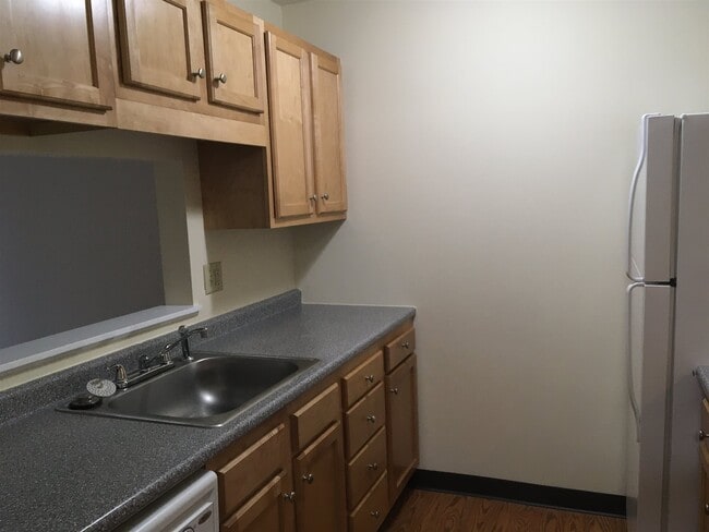 Building Photo - 99 Eastern Ave