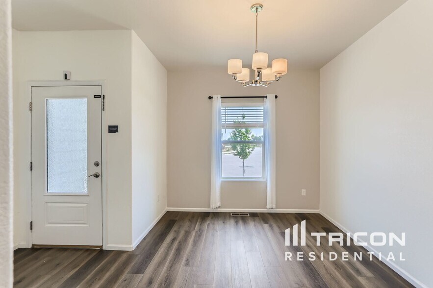 Building Photo - 7115 Shavano Cir