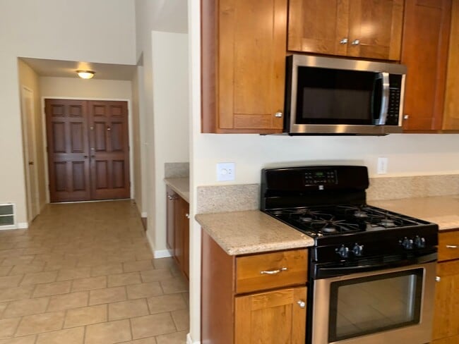 Building Photo - Adorable well maintained 3 bedroom 2 bath ...
