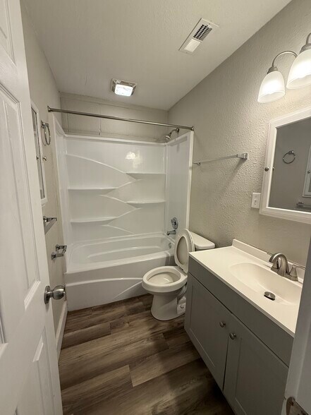 Bathroom - 468 N Locust St