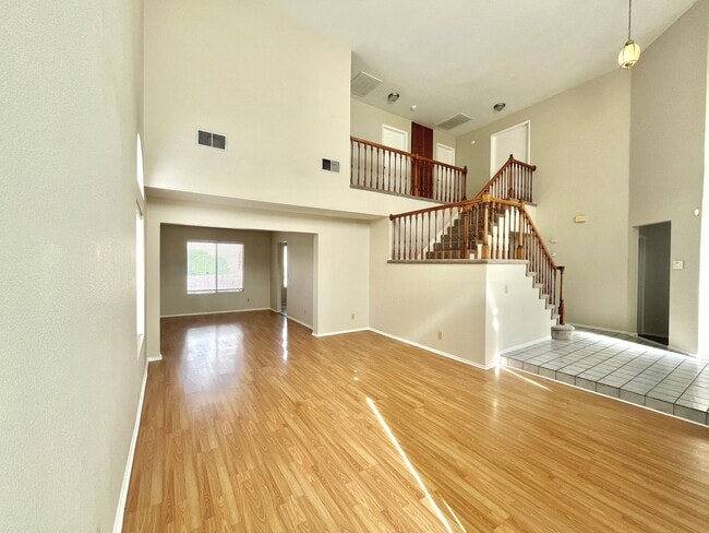 Building Photo - Gorgeous 4 Bedroom Home with Pool & Spa Located in The Lakes