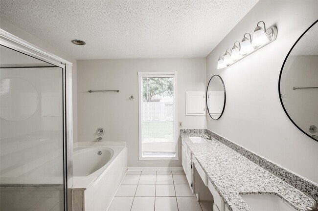 Building Photo - 3342 Bluebonnet Meadows Ln