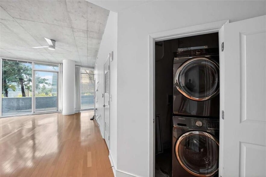 Building Photo - 950 W Peachtree St NW