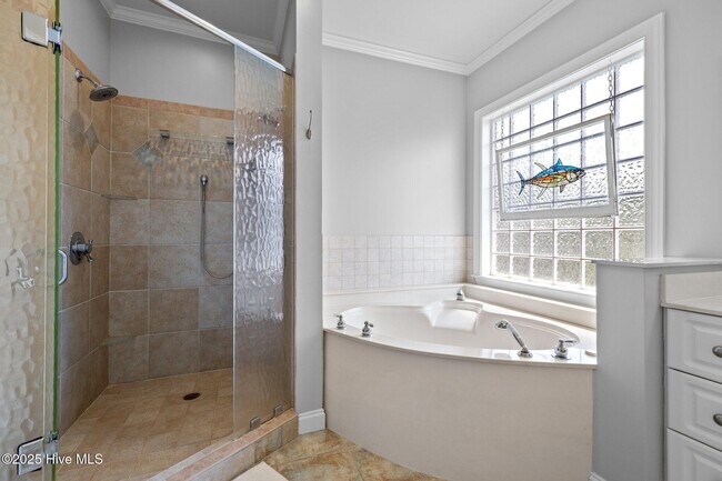 Building Photo - 8632 Sound Dr