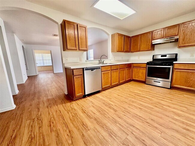 Building Photo - 17204 Ardisia Dr