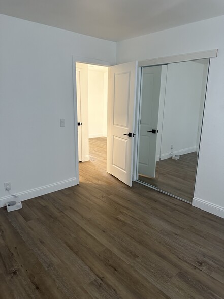 Private one bedroom and cloaet - 10152 Ascot Cir