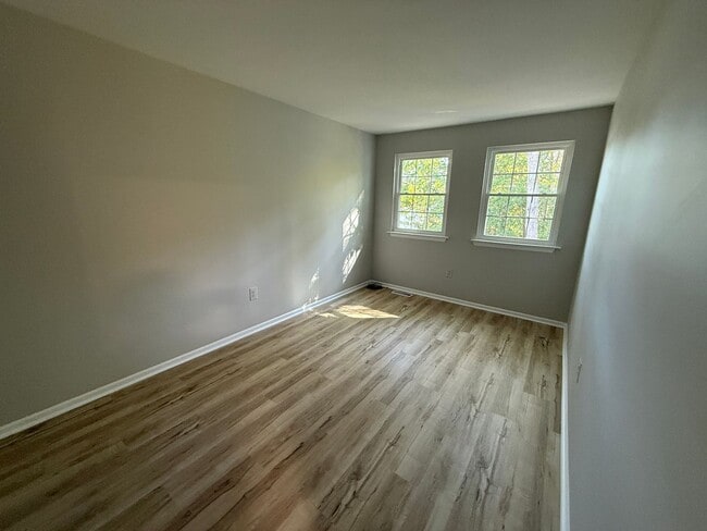 Building Photo - New Paint and Flooring, Near NSWC Base