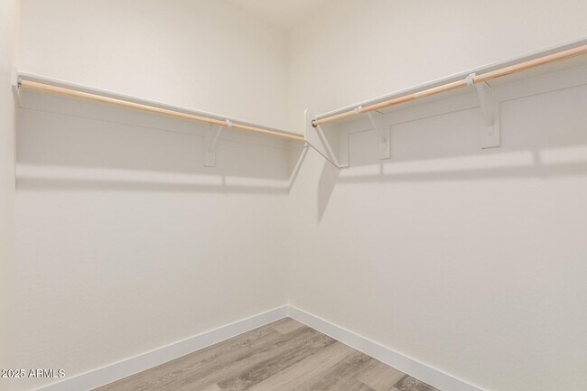 Building Photo - 957 E Desert Dr