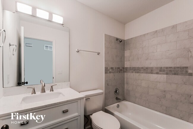 Building Photo - 1706 Pebble Brook Dr