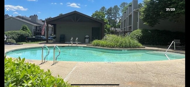 Building Photo - 302 Park Ridge Cir