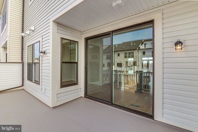 Building Photo - 22589 Amendola Terrace