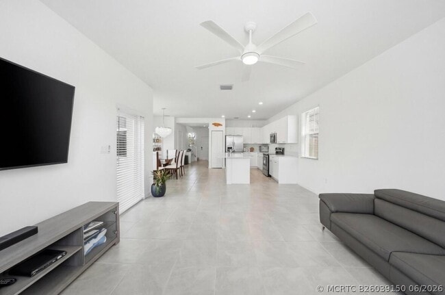 Building Photo - 2324 NW 130th St
