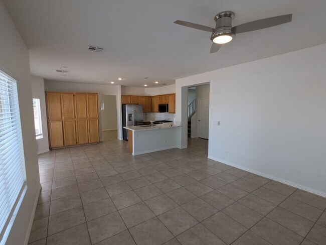 Building Photo - Beautiful 5 Bedroom Summerlin Home with Loft, Balcony & Mountain Views