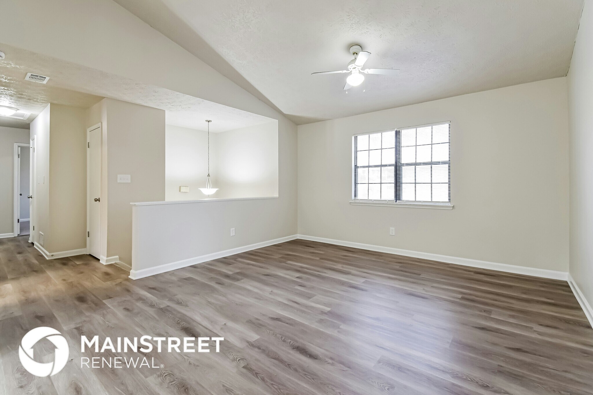 Building Photo - 4457 Woodbank Ln