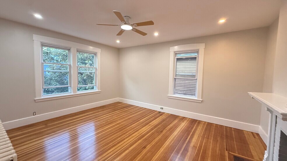 Building Photo - 36 Mayfield St