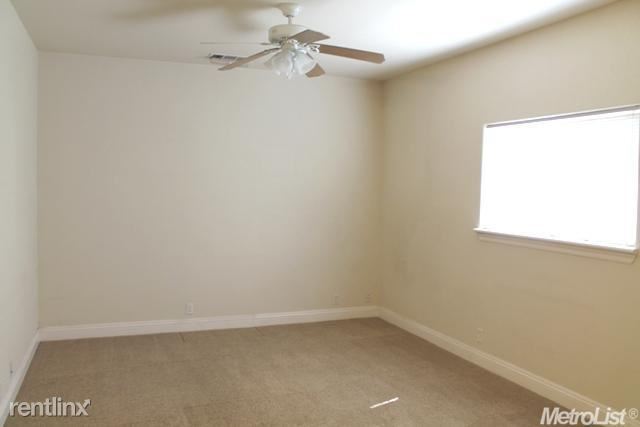 Building Photo - 2 br, 1 bath House - 844B Shearer St