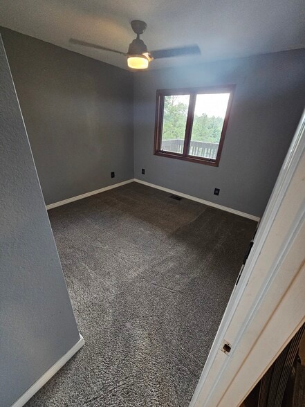 Building Photo - 2605 N Pinon Ridge Dr