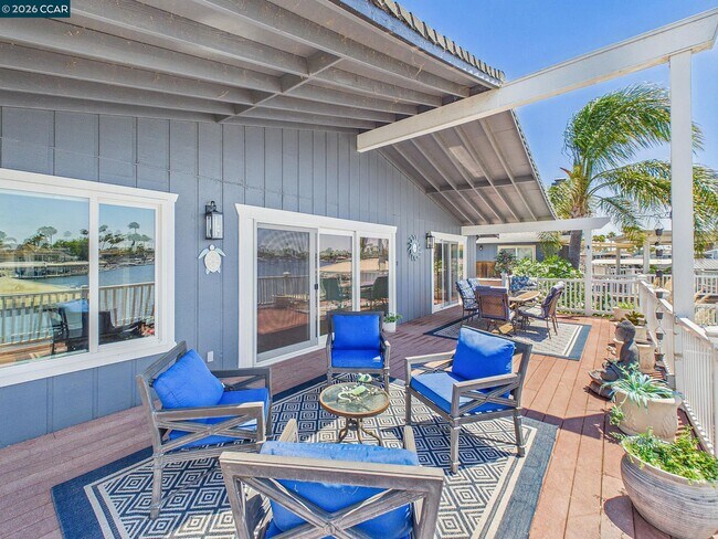 Building Photo - 4910 Cabrillo Point