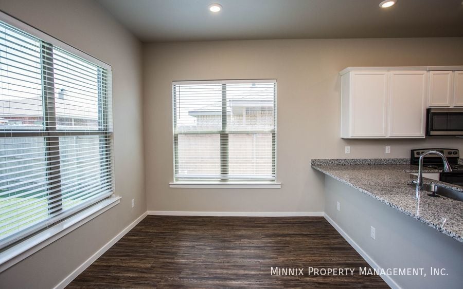 Building Photo - 2103 Kirksey Ave