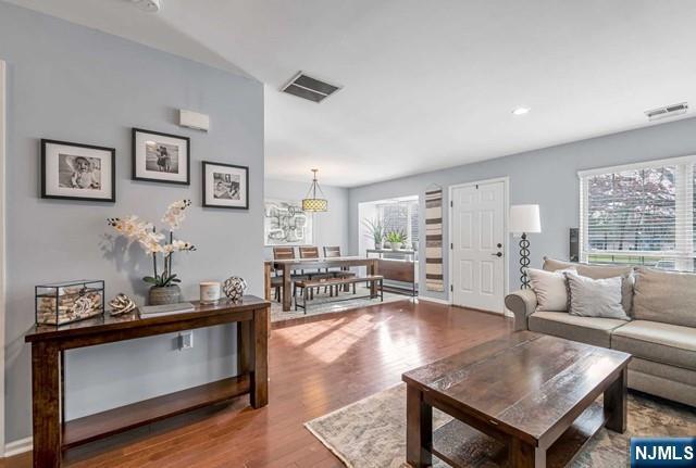 Building Photo - 1099 Coventry Way