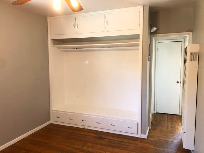 Building Photo - 1240 Tamarind Ave
