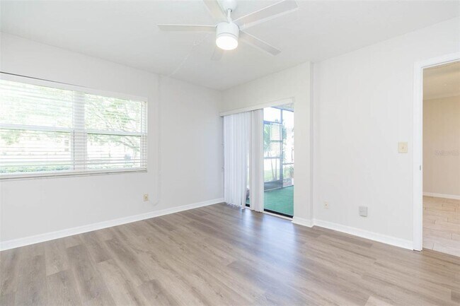 Building Photo - 14130 Rosemary Ln