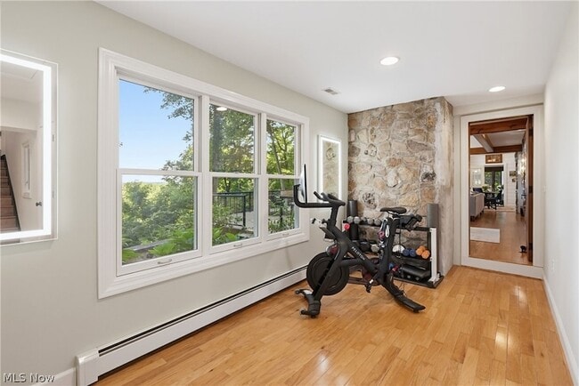 Building Photo - 7910 Larkspur Ln