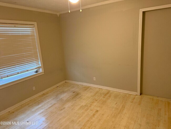 Building Photo - 307 45th St