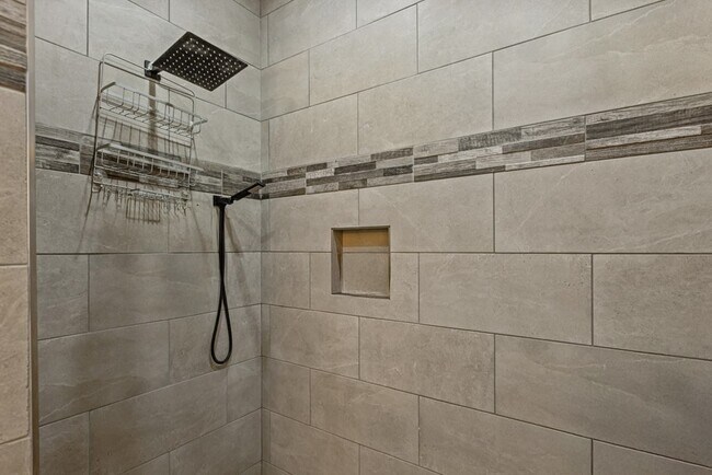 Building Photo - 2859 SE 1415