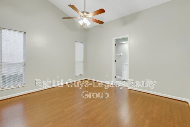 Building Photo - 3861 Karissa Ann Pl E