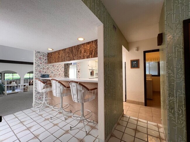 Building Photo - Grenelefe/Country Homes Community