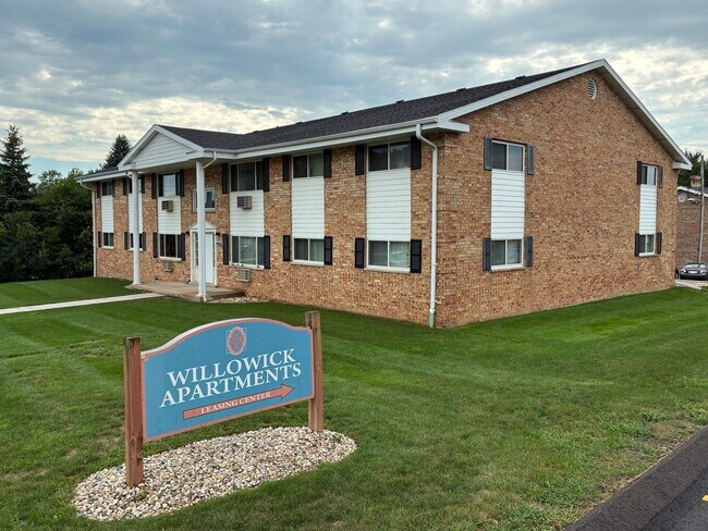 Building Photo - Willowick Apartments