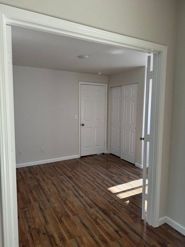 Building Photo - CUTE HOME IN ELKHORN ESTATES