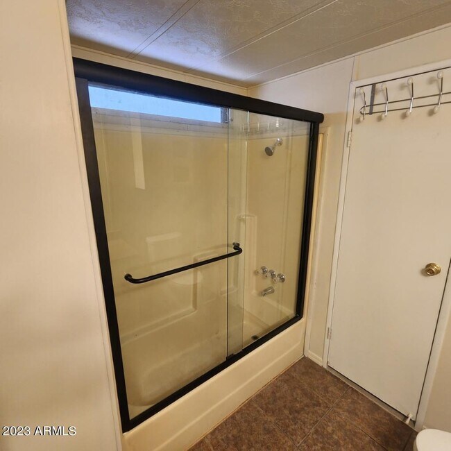 Building Photo - 7125 N 68th Dr