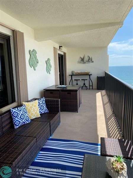 Building Photo - 10044 S Ocean Dr