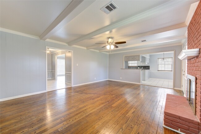 Building Photo - 1718 Anvil Dr