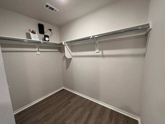 Building Photo - Available Now: Newer 4 Bed, 2 Bath Home in Pea Ridge – Modern Living Awaits!