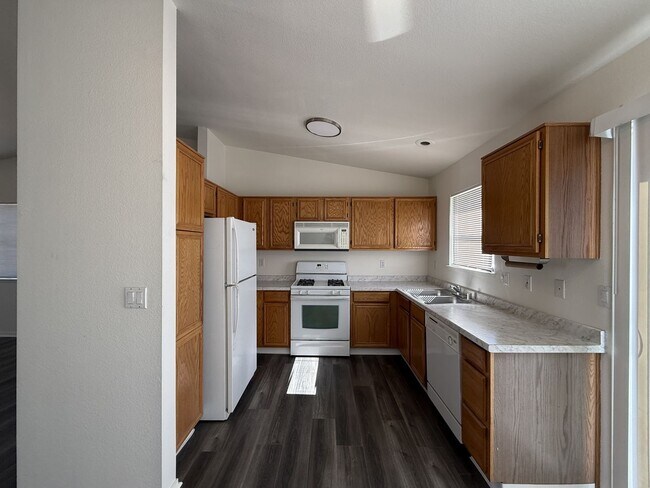Building Photo - 6408 Aleut Ct
