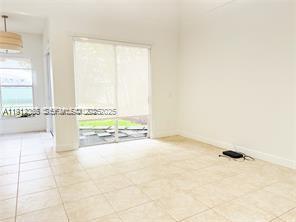 Building Photo - 1621 Diplomat Dr