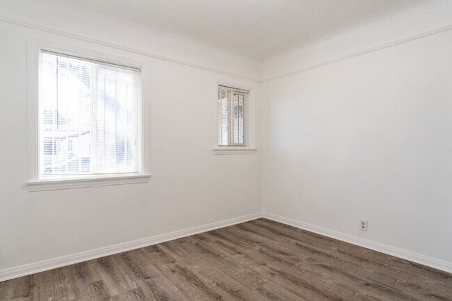 Building Photo - 6765 Lemon Ave