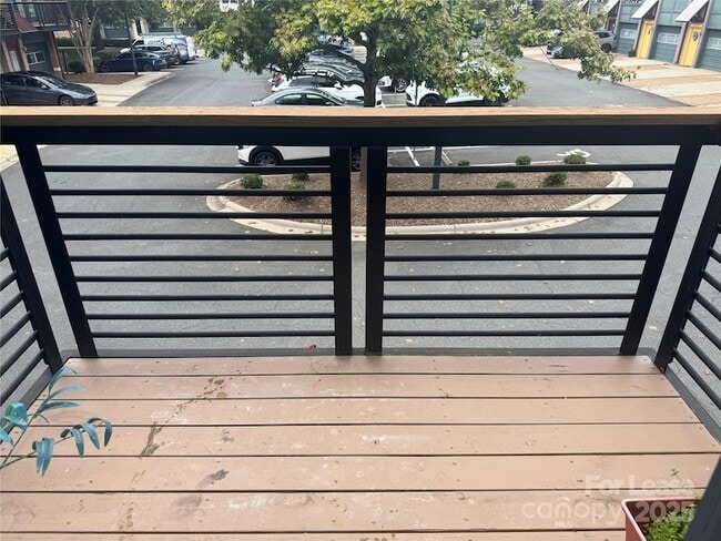 Building Photo - 559 New Bern Station Ct